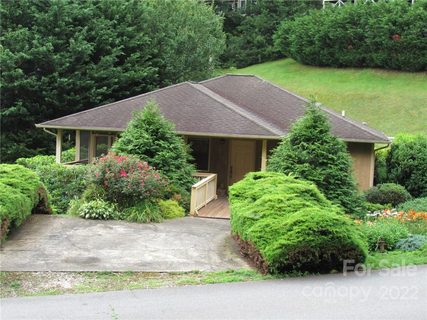 323 Hawks Crest Drive 505 sold home in Hawks Crest, Waynesville, NC