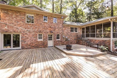 1112 River Oaks Lane sold home in River Oaks, Charlotte, NC