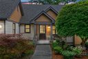 320 High Road Overlook sold home in Hendersonville, SC
