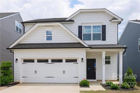 6013 Hampstead Pond Lane sold home in The Pond at McKee Glen, Matthews, NC