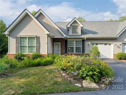115 Hibiscus Lane