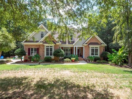 1439 Seattle Slew Place 12 sold home in The Lakes At Derby Downs, York, SC