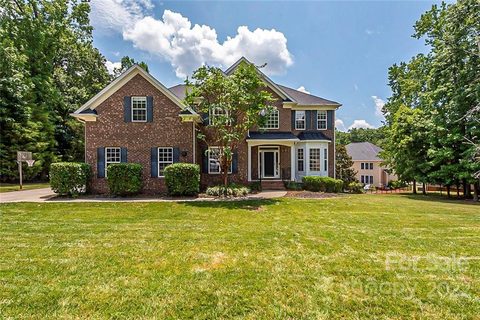 114 Forest Walk Way