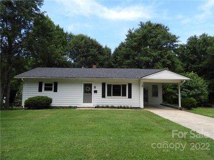 160 Edgewood Drive