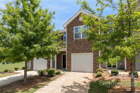 9138 Bradstreet Commons Way sold townhome in Crossley Village, Charlotte, NC