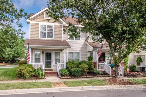 16961 Bridgeton Lane sold townhome in Greens At Birkdale Village, Huntersville, NC