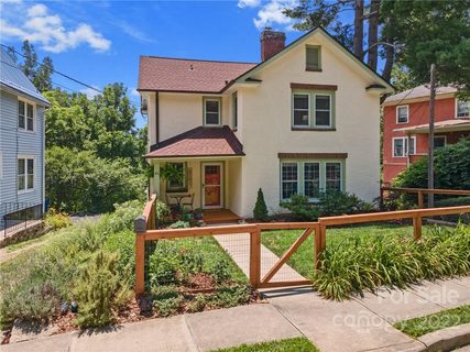 41 Forest Hill Drive
