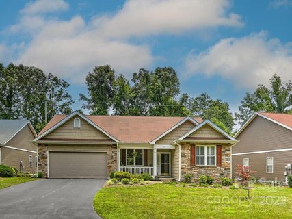 59 Shaws Creek Farm Road sold townhome in Shaws Creek Farm, Hendersonville, NC