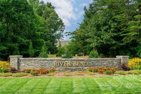 136 White Fawn Circle