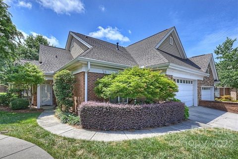 10605 Fortuna Court sold home in Bella Sera Villas, Matthews, NC