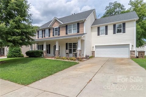 Previously sold for $452,900