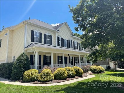 7671 Woodcrest Court