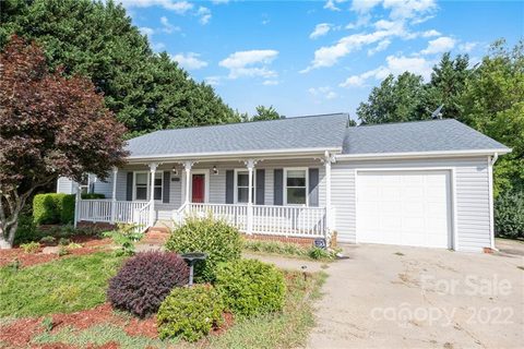 120 Landing Court sold home in Pilots Ridge, Bessemer City, NC