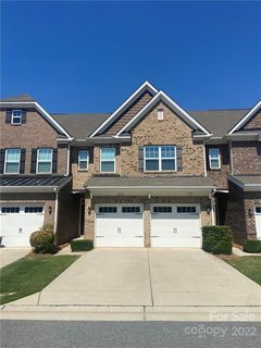 105 Burlingame Court sold townhome in Cove at Morrison Plantation, Mooresville, NC