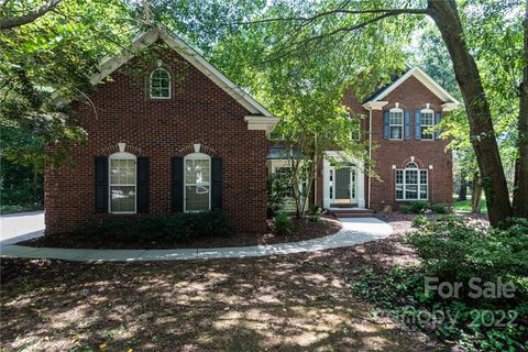 4362 Enchantment Cove Lane