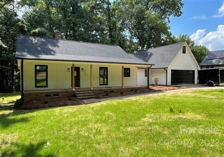 7864 Lakeview Drive