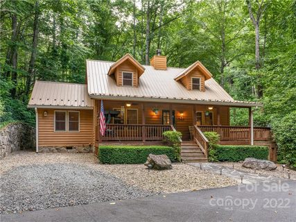925 Creekside Drive sold home in Horseshoe Cove, Maggie Valley, NC