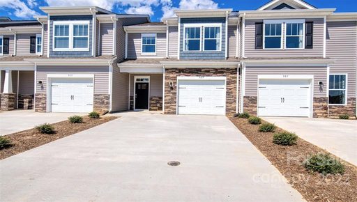 82 Creekview Road sold townhome in The Townes at Stonecrest, Hendersonville, NC