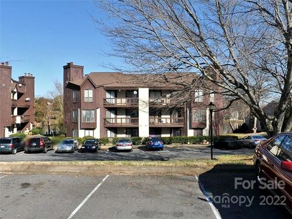 8212 Cedar Glen Drive sold condo in Fox Ridge, Charlotte, NC