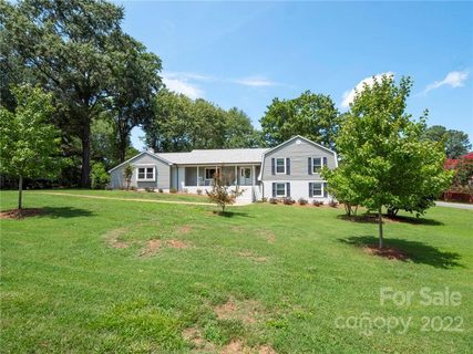 3812 Saint Regis Drive