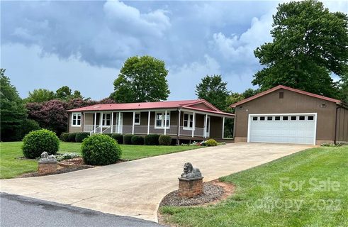 2726 Westview Drive sold home in Island Point, Sherrills Ford, NC