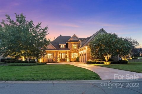 1930 Rapidan Lane sold home in Stratford Hall, Matthews, NC