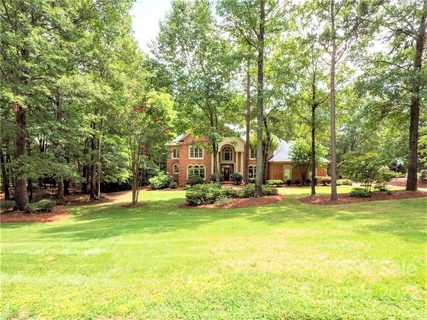 9027 Yellow Pine Court