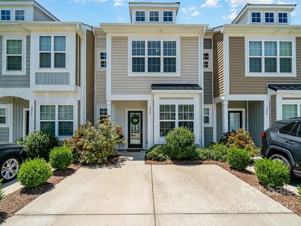 200 Halton Crossing Drive sold townhome in Settlers Landing, Concord, NC
