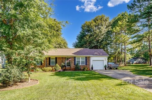 2418 Live Oak Court sold home in Castlewood, Gastonia, NC