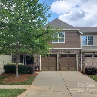 8410 Loxton Circle