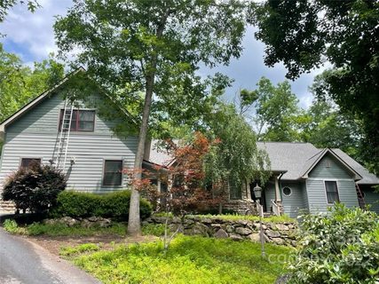 87 Enolah Court