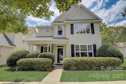15435 Crossing Gate Drive