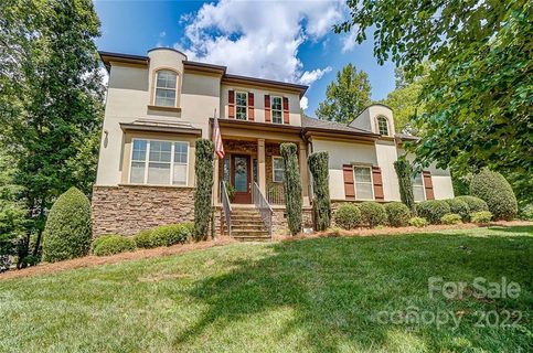 7220 Yellowhorn Trail