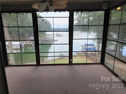 4180 Soaring Court sold home in Eagle Harbor, Sherrills Ford, NC