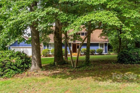 1670 Fairway Drive sold home in Fairway Acres, Newton, NC