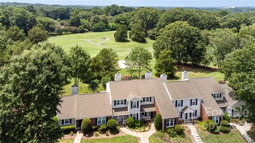 10818 Winterbourne Court sold townhome in Kensington At Raintree, Charlotte, NC