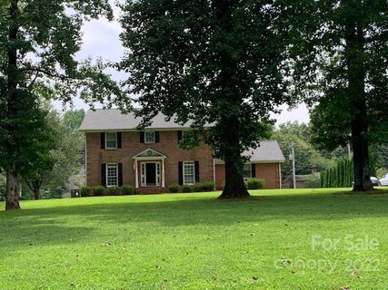 5813 Beaver Dam Lane