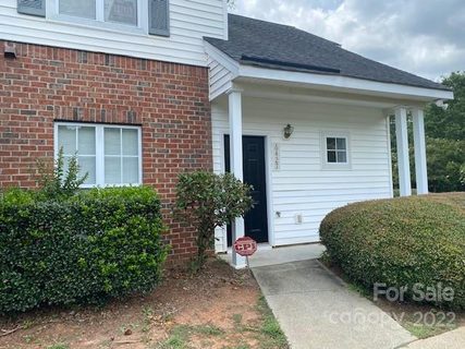 6427 Mallard View Lane