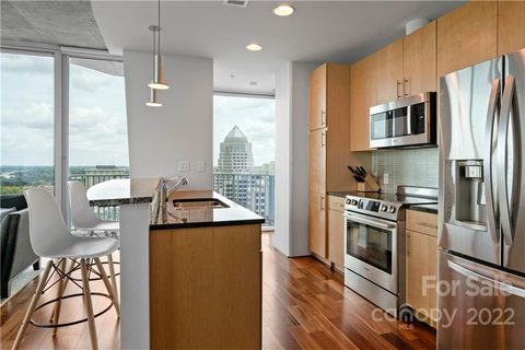 210 N Church Street 1414