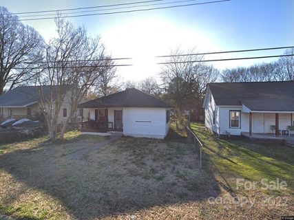 332 Houston Street