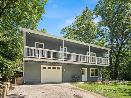 6 Oak Knoll Drive sold home in Enchanted Forest, Hendersonville, NC