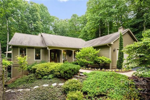 112 Greenleaf Drive