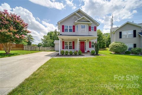 2206 Oakhurst Court
