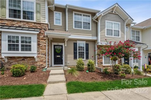 816 Gentlewinds Court