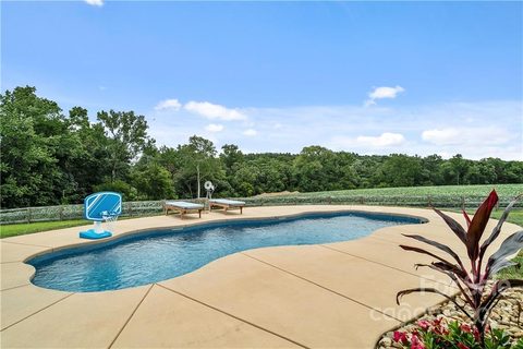 4051 Avis Way sold home in Country Meadows, Monroe, NC