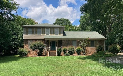 1502 12th Fairway Drive sold home in Foxlaire, Concord, NC