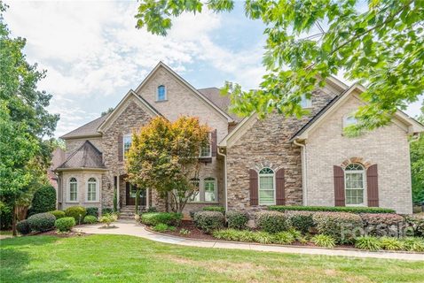 1802 Funny Cide Drive