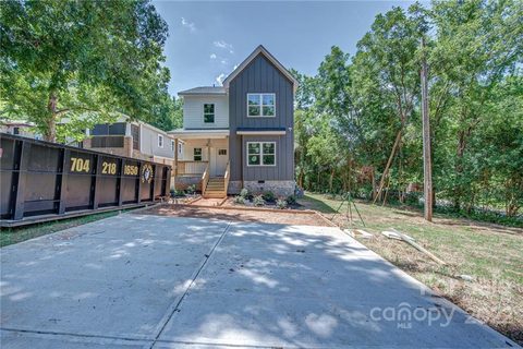 2639 Celia Avenue