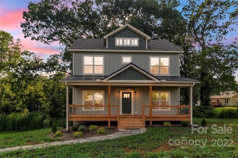 225 Ridge View Drive 16 sold home in Walnut Ridge, Clyde, NC