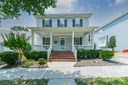 323 Ohenry Avenue sold home in Davidson, SC